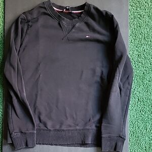 Tommy Hilfiger Women's Black Crewneck Sweater